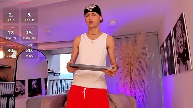 LennerCollins  online show from June 17, 2026, 11:12 am