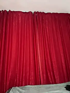 SweetSophia20 online show from February 4, 2026, 10:04 pm