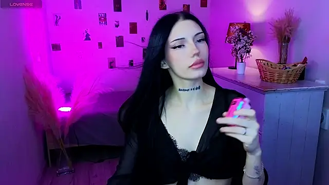 Kelly  Bunny online show from June 20, 2026, 8:44 pm