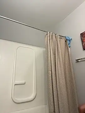 QueeneCoco online show from February 9, 2026, 8:35 pm