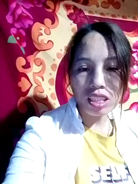 Snapshot of Gummiesu chatting on February 7, 2026, 9:07 pm Gummiesu online show from February 7, 2026, 9:07 pm