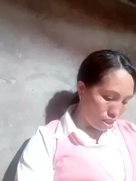 Snapshot of Gummiesu chatting on February 15, 2026, 12:25 pm Gummiesu online show from February 15, 2026, 12:25 pm