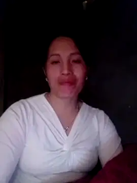 Snapshot of Gummiesu chatting on February 17, 2026, 8:22 am Gummiesu online show from February 17, 2026, 8:22 am