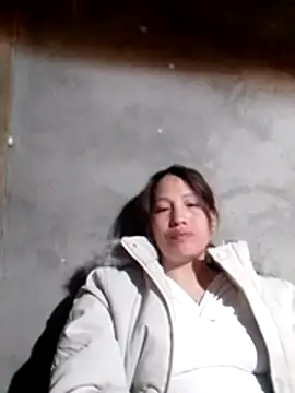 Snapshot of Gummiesu chatting on February 26, 2026, 9:58 pm Gummiesu online show from February 26, 2026, 9:58 pm