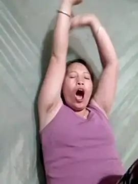 Snapshot of Gummiesu chatting on March 1, 2026, 8:00 pm Gummiesu online show from March 1, 2026, 8:00 pm