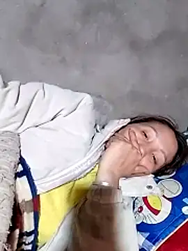 Snapshot of Gummiesu chatting on March 14, 2026, 5:35 am Gummiesu online show from March 14, 2026, 5:35 am