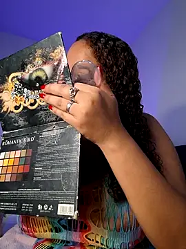 curly girl 31 online show from February 25, 2026, 7:56 pm