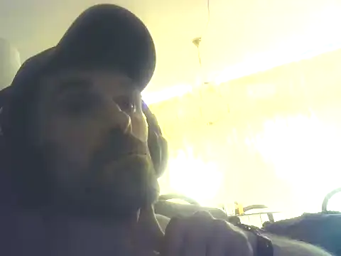 BlnAktivGay online show from May 16, 2026, 8:33 am