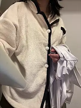 Cheating-wife online show from February 8, 2026, 12:19 pm