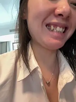Cheating-wife online show from May 3, 2026, 6:08 am