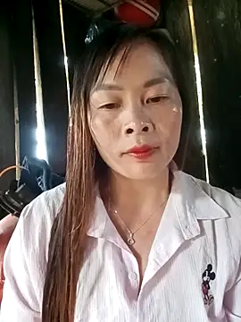 Bling sexy online show from April 24, 2026, 8:06 am