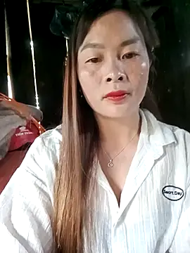 Bling sexy online show from May 4, 2026, 11:23 pm
