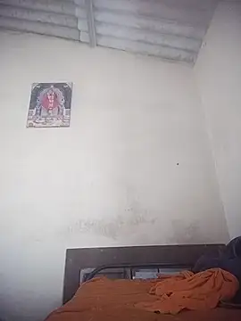 Snapshot of Pravin9562 chatting on February 14, 2026, 9:39 am Pravin9562 online show from February 14, 2026, 9:39 am