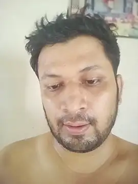 Snapshot of Pravin9562 chatting on April 15, 2026, 5:14 am Pravin9562 online show from April 15, 2026, 5:14 am