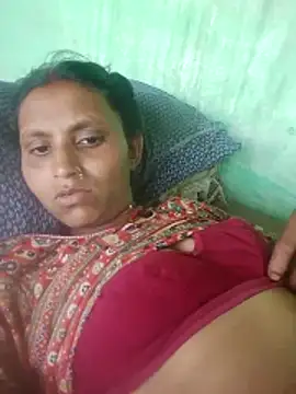 Snapshot of Juli_rathore chatting on April 30, 2026, 5:36 am Juli rathore online show from April 30, 2026, 5:36 am