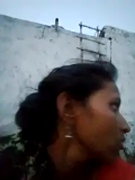 Snapshot of Juli_rathore chatting on May 13, 2026, 11:44 pm Juli rathore online show from May 13, 2026, 11:44 pm