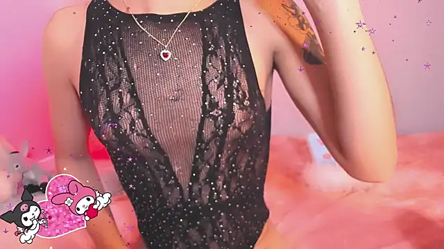 Miss-Saraii online show from May 7, 2026, 4:56 pm