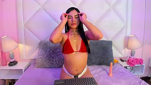 Extasis queen online show from February 4, 2026, 8:25 pm