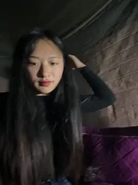 Thuyli xx online show from February 5, 2026, 10:20 am