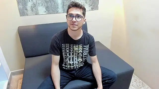 MATTHEW EVANS1 online show from February 2, 2026, 12:59 pm