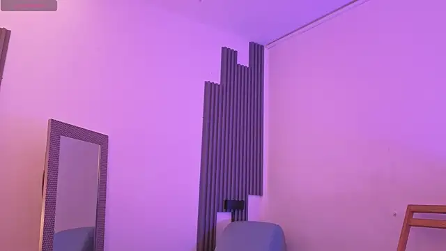 fransheskarossi online show from February 25, 2026, 12:04 pm