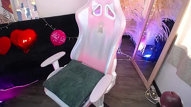 teylo80as online show from May 30, 2026, 12:13 pm