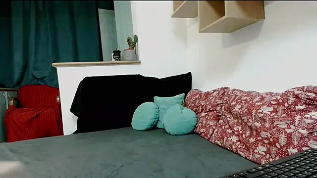 Snapshot of Crista-Elio chatting on February 23, 2026, 4:04 pm Crista-Elio online show from February 23, 2026, 4:04 pm