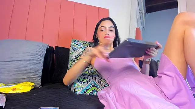 Snapshot of rose_thompson19 chatting on February 14, 2026, 7:10 pm rose thompson19 online show from February 14, 2026, 7:10 pm