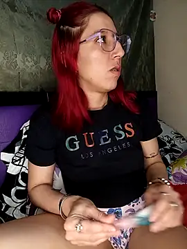 HannaFoster  online show from February 5, 2026, 2:05 am