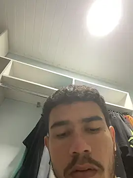 reipromiscuo01 online show from February 9, 2026, 4:16 am