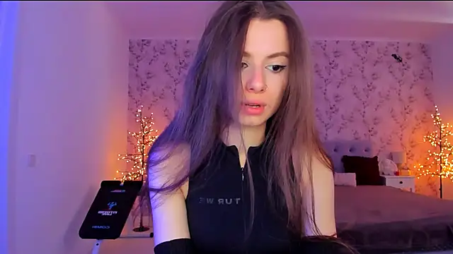Hot Molly5 online show from May 7, 2026, 9:47 am