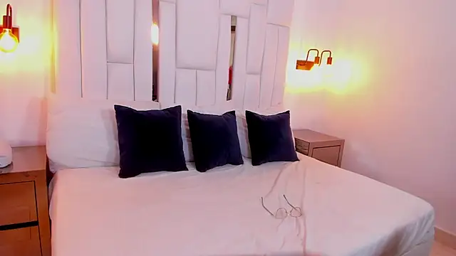 Snapshot of _manelyk_herrera chatting on February 12, 2026, 6:25 pm manelyk herrera online show from February 12, 2026, 6:25 pm