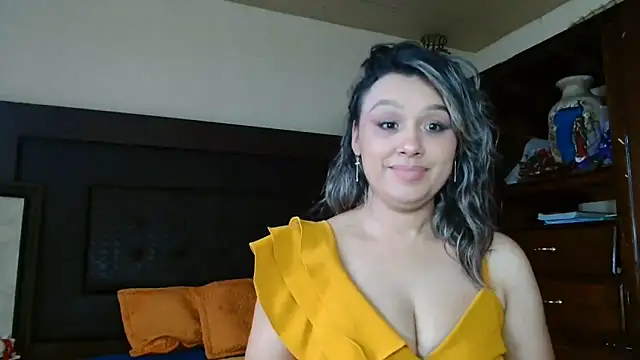 aitanalove  online show from June 11, 2026, 10:52 pm