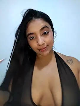 Eva Ferrari online show from May 6, 2026, 4:45 pm