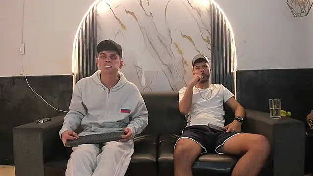 Angel Villareal online show from March 5, 2026, 4:41 am