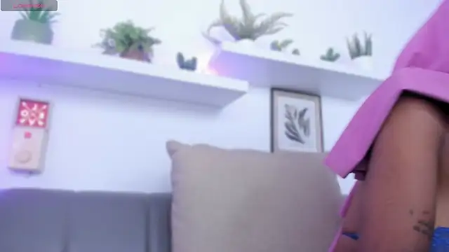 Amira Alzahra online show from May 8, 2026, 5:07 pm