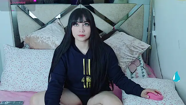 Sabrinaaa   online show from July 7, 2026, 3:27 pm