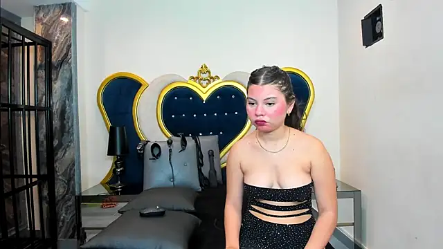 SofiaArsila online show from June 2, 2026, 11:23 am