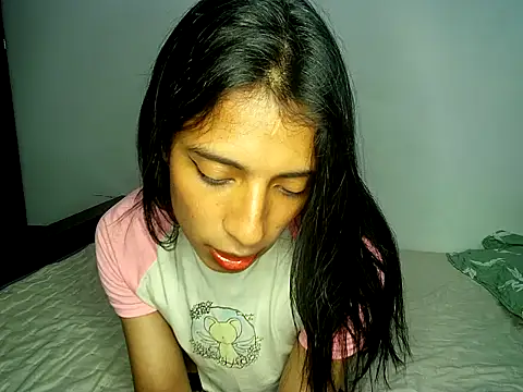 andy bby online show from May 4, 2026, 2:40 am