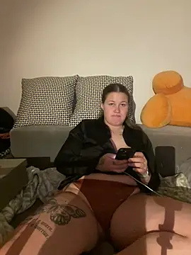 justsomeoneuknow online show from March 28, 2026, 9:58 pm