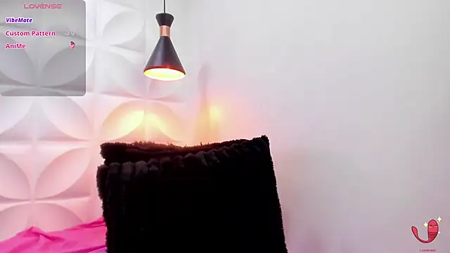 zaira skinny online show from April 26, 2026, 3:48 am