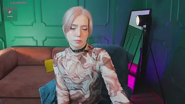 MoonlightAsuna online show from April 25, 2026, 1:41 pm