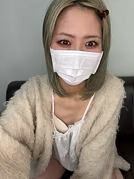 yumi0025 online show from January 19, 2026, 5:22 am