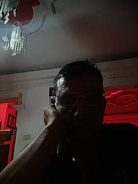 Juanstevan2724 online show from February 22, 2026, 3:29 am