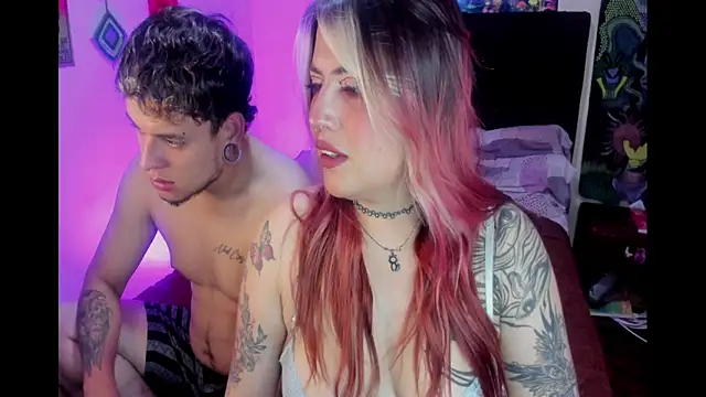 lunaa rayy420 online show from February 19, 2026, 3:57 am