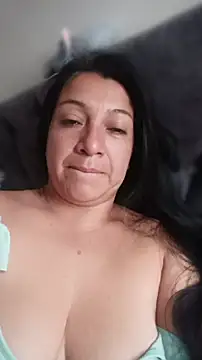 Katysaez online show from June 18, 2026, 6:01 pm