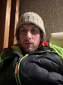 Snapshot of DaleBoca chatting on April 4, 2026, 1:37 am DaleBoca online show from April 4, 2026, 1:37 am