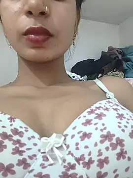 Snapshot of Cute-Natashaa chatting on May 7, 2026, 3:28 pm Cute-Natashaa online show from May 7, 2026, 3:28 pm