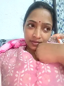 Hot-Tinaa online show from February 17, 2026, 2:46 pm