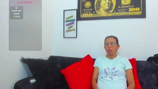 Livia Coxs online show from March 6, 2026, 1:29 pm